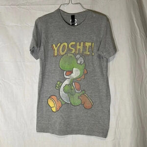 men’s grey official Nintendo Yoshi turtle tshirt size small